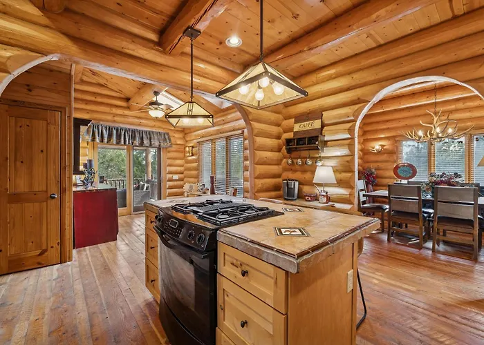 Holiday home Rare Ultra-luxury Torreon Log Show Low